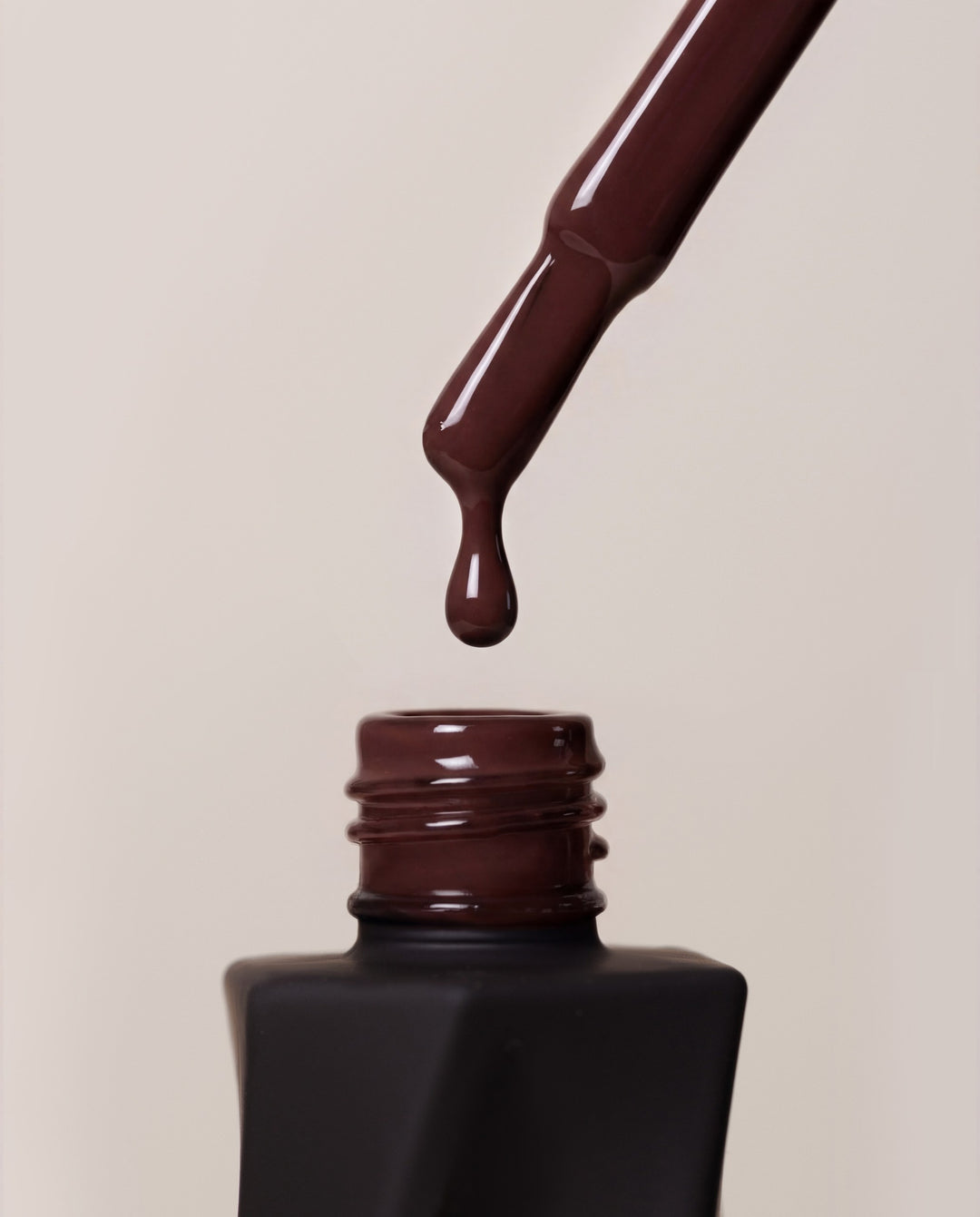 Gel Polish Cocoa Nude – Evolve – Semi-Permanent Nail Polish 10ml