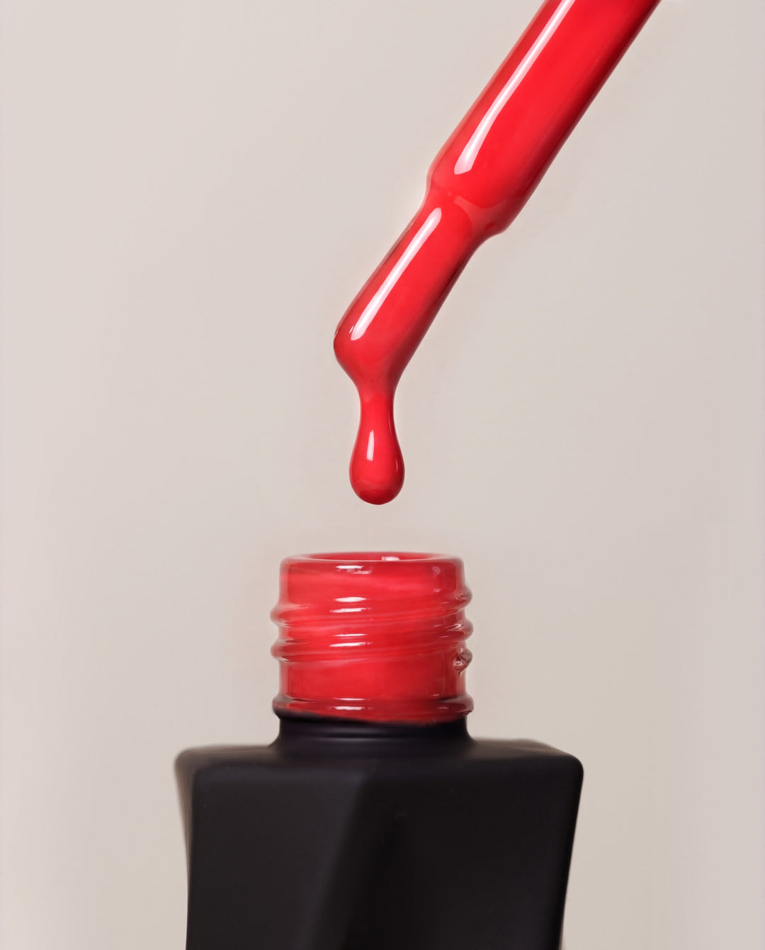 Gel Polish Glossy Red - Evolve - Semi-permanent Nail Polish 10ml