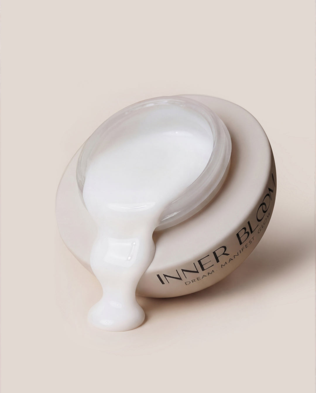 Self-Leveling Milky White Gel