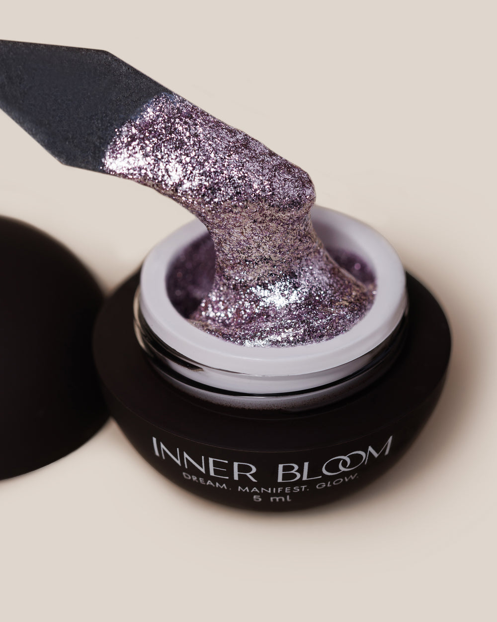 Gel Cosmic Art Fairy Dust Purple 5 ml – textura pe spatulă