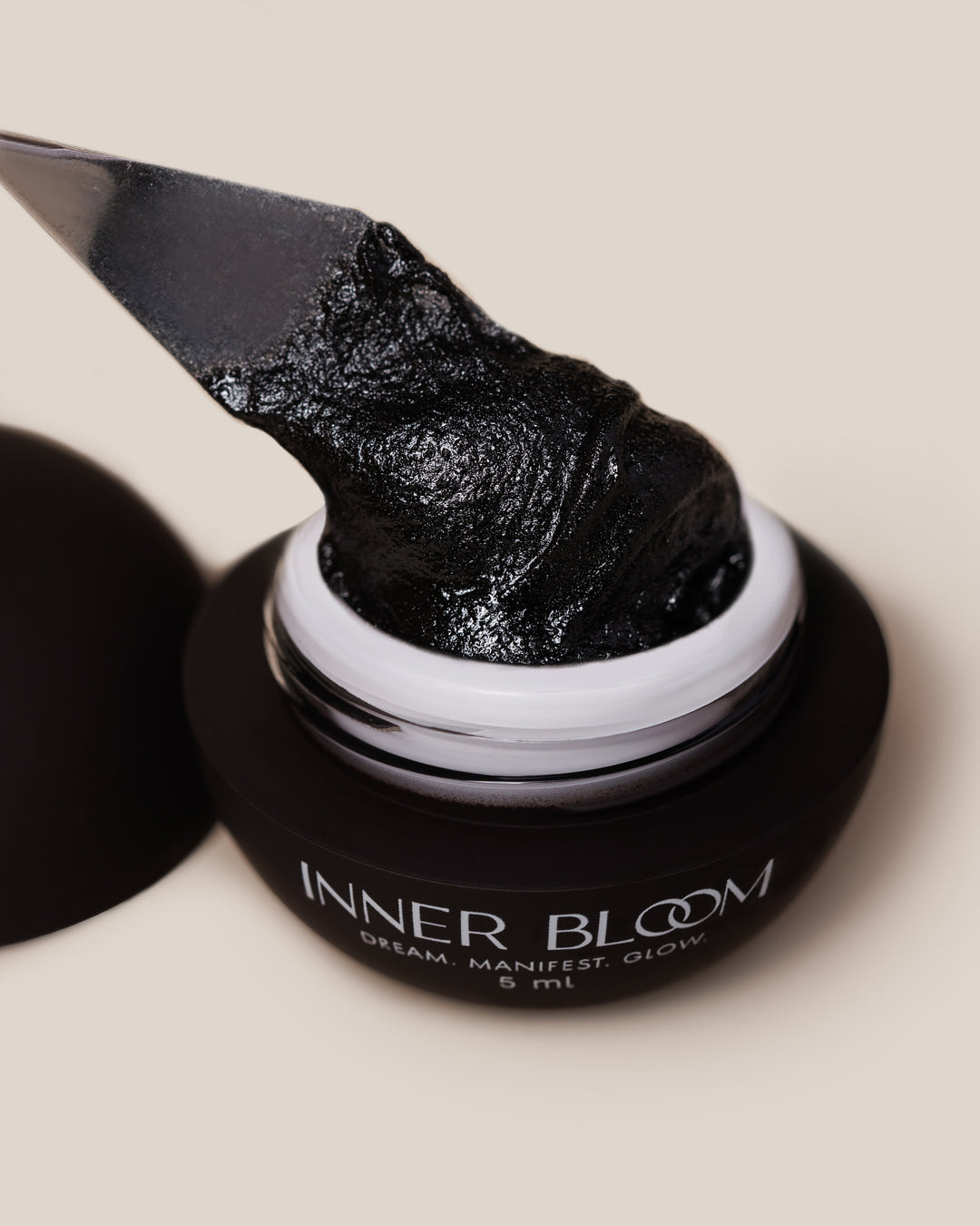 Gel Cosmic Art Gypsum Gel Black 5 ml – textura pe spatulă