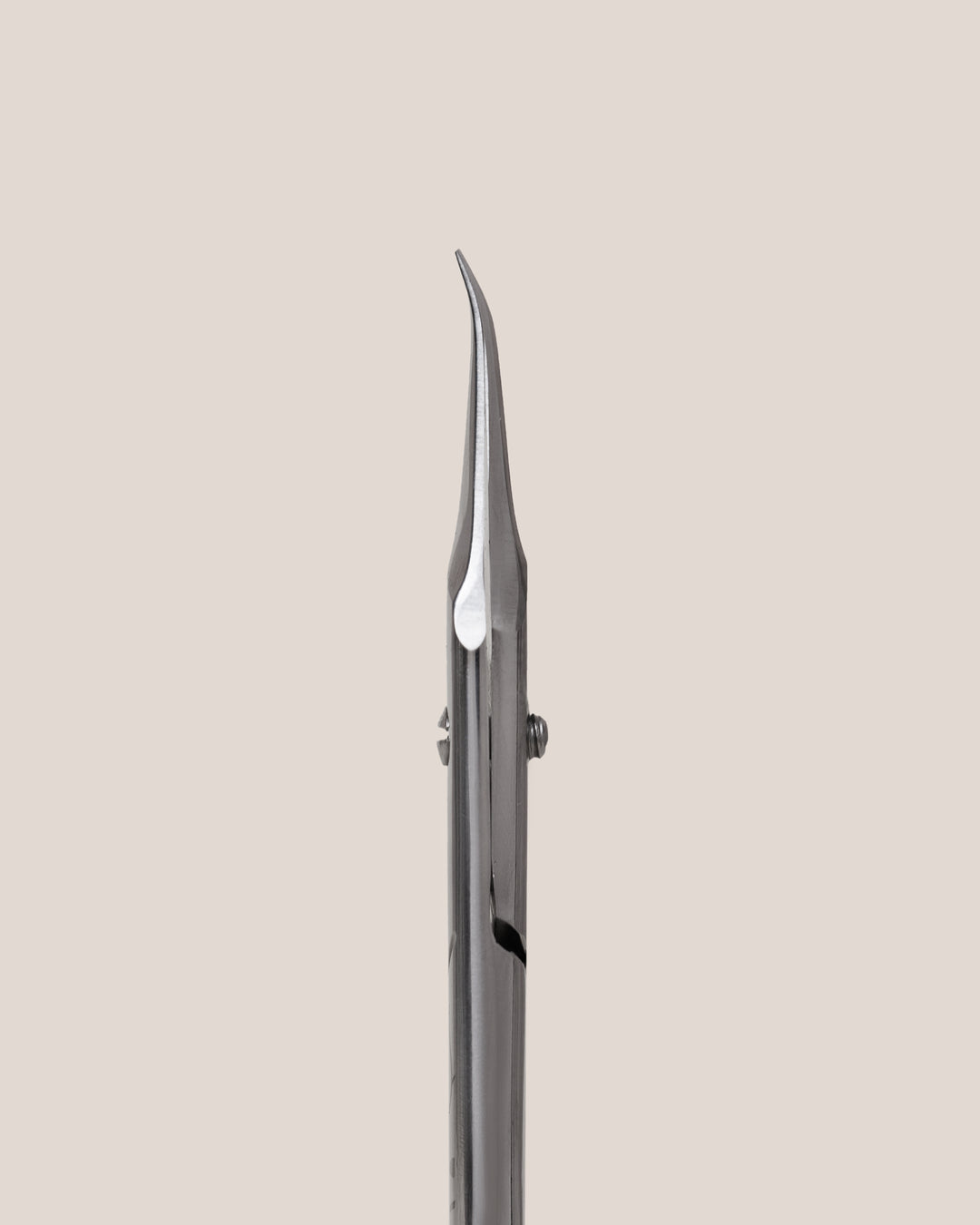 Release premium cuticle nippers - hook tip