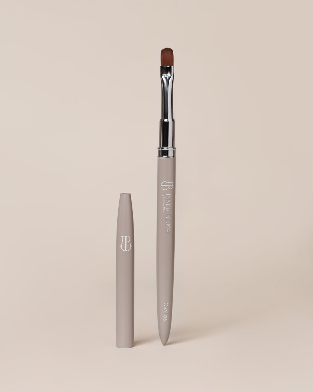 Premium Gel Oval Brush 06 - InnerBloom